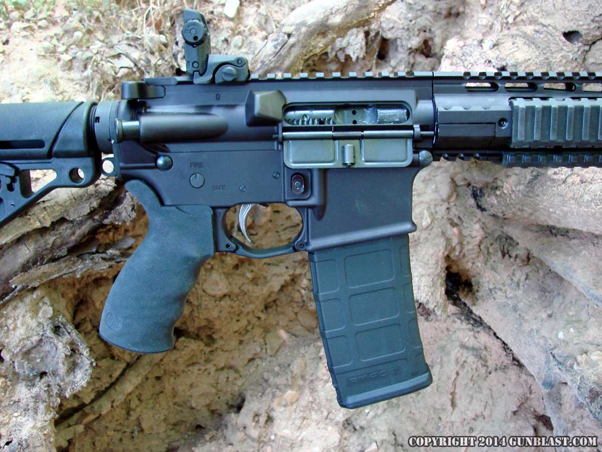 BR4 Paratrooper and Spectre Semi-Automatic Carbines from Battle Rifle ...